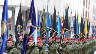 Mimohod pripadnika OSRH i MUP-a s ratnim zastavama povodom 30. obljetnice VRO Maslenica Mimohod pripadnika OSRH i MUP-a s ratnim zastavama povodom 30. obljetnice VRO Maslenica