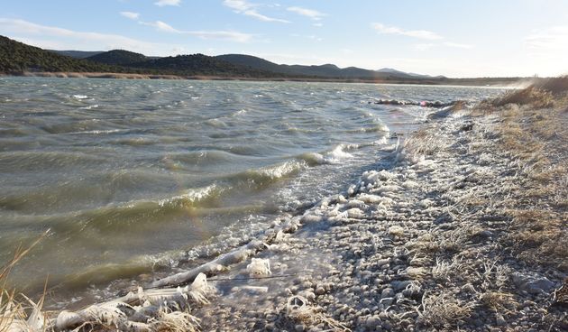 Zaleđeno Vransko jezero