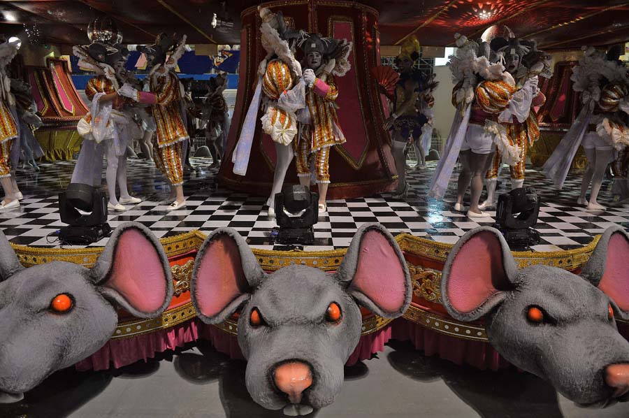 Tradicionalni karneval u Brazilu, foto: NELSON ALMEDIA Tradicionalni karneval u Brazilu, foto: NELSON ALMEDIA