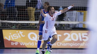 Zaragoza, Spanjolska, 230113.
Gradska dvorana Principe Felipe.
Svjetsko prvenstvo u rukometu za muskarce Spanjolska 2013.
Utakmica cetvrtfinala izmedju reprezentacija Hrvatske i Francuske.
Na fotografiji: Zlatko Horvat.
Foto: Ante Cizmic / CROPIX Zaragoza, Spanjolska, 230113.
Gradska dvorana Principe Felipe.
Svjetsko prvenstvo u rukometu za muskarce Spanjolska 2013.
Utakmica cetvrtfinala izmedju reprezentacija Hrvatske i Francuske.
Na fotografiji: Zlatko Horvat.
Foto: Ante Cizmic / CROPIX