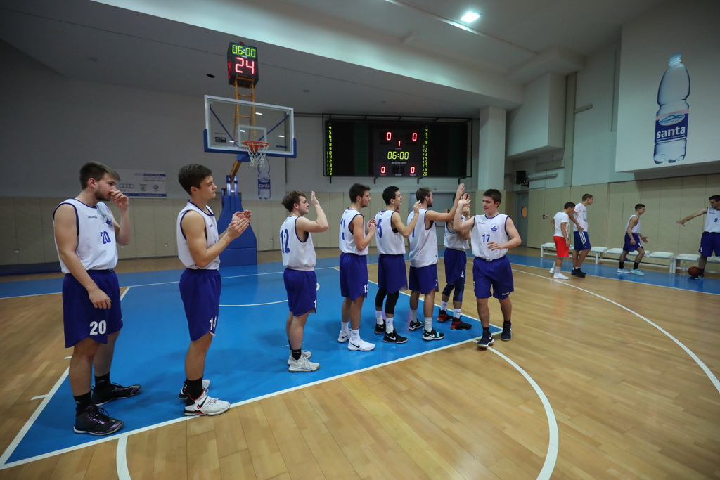 Utakmicom Pomorske i Tehničke škole otvorena košarkaška liga srednjih škola Zadarske županije Utakmicom Pomorske i Tehničke škole otvorena košarkaška liga srednjih škola Zadarske županije