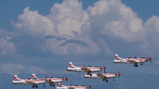 Krila Oluje predstavila novi letački program i dva nova člana