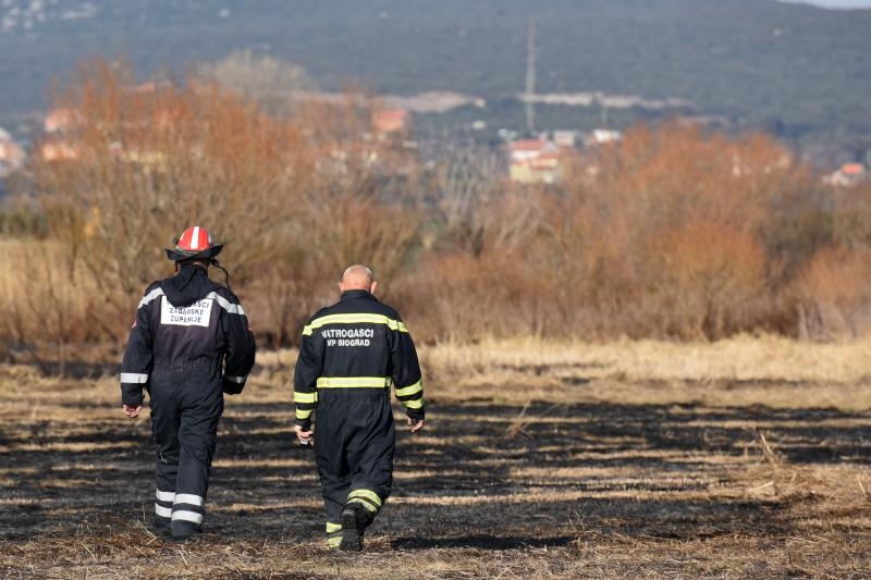 Požar u ornitološkom rezervatu Parka prirodeP Vransko jezero Požar u ornitološkom rezervatu Parka prirodeP Vransko jezero