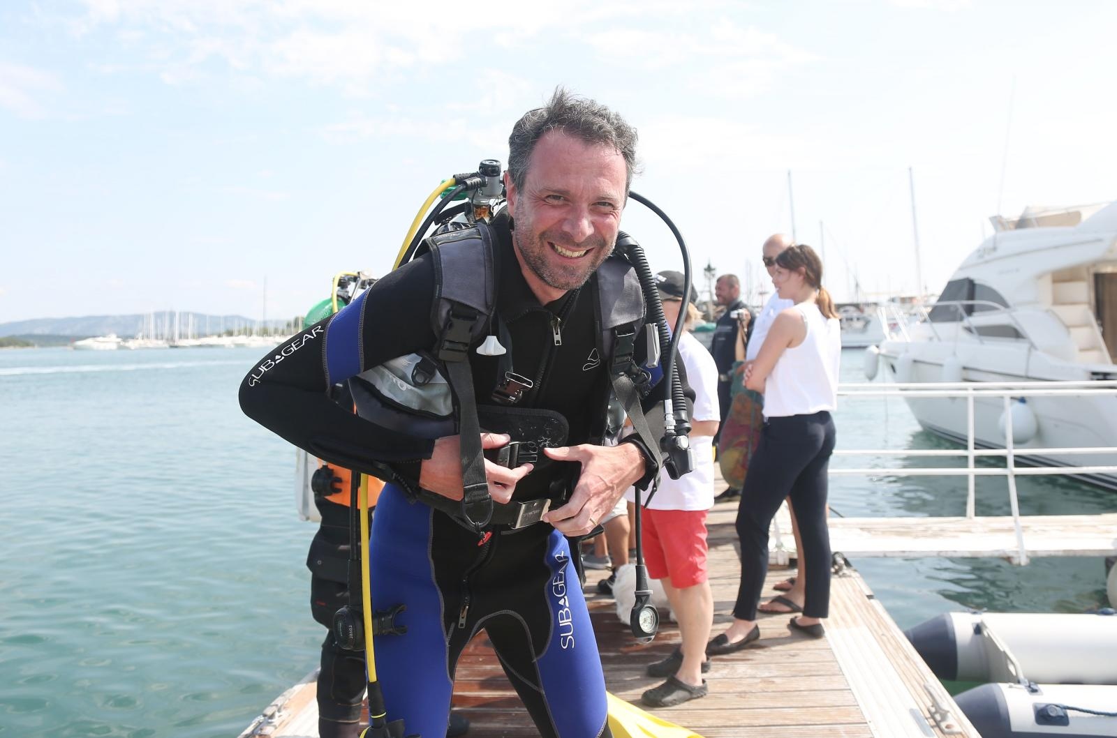 Šest veleposlanika čistilo morsko dno kod Murtera