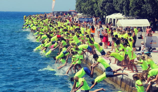 10. dm Millennium Jump