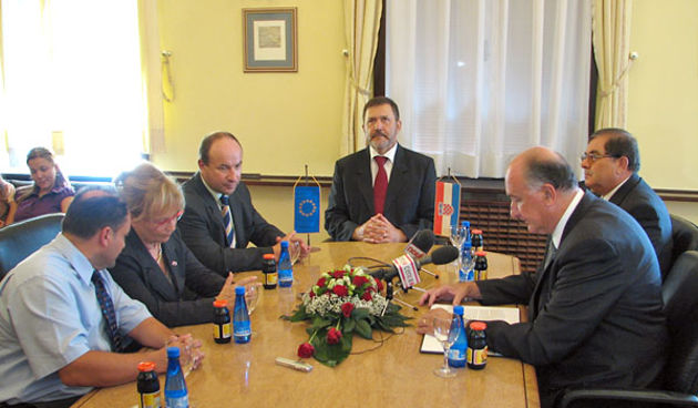 Image 1185841 (auto)