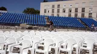 Pozornica i tribine za koncert Josea Carrerasa