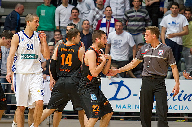 A-1 liga za prvaka, 4. kolo: KK Zadar – GKK Šibenik 101-64, Foto: Kristijan Orlić A-1 liga za prvaka, 4. kolo: KK Zadar – GKK Šibenik 101-64, Foto: Kristijan Orlić