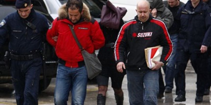 Privođenje dilera u Splitu (Foto: Tportal.hr) Privođenje dilera u Splitu (Foto: Tportal.hr)