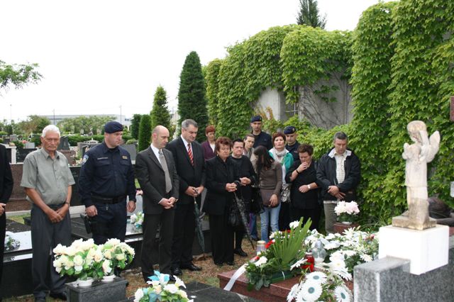 Udruga specijalaca domovinskog rata “Poskoci” Zadar obilježila je 20. obljetnicu pogiblje Svete Denona, pripadnika Specijalne jedinice “Poskoci” Zadar.