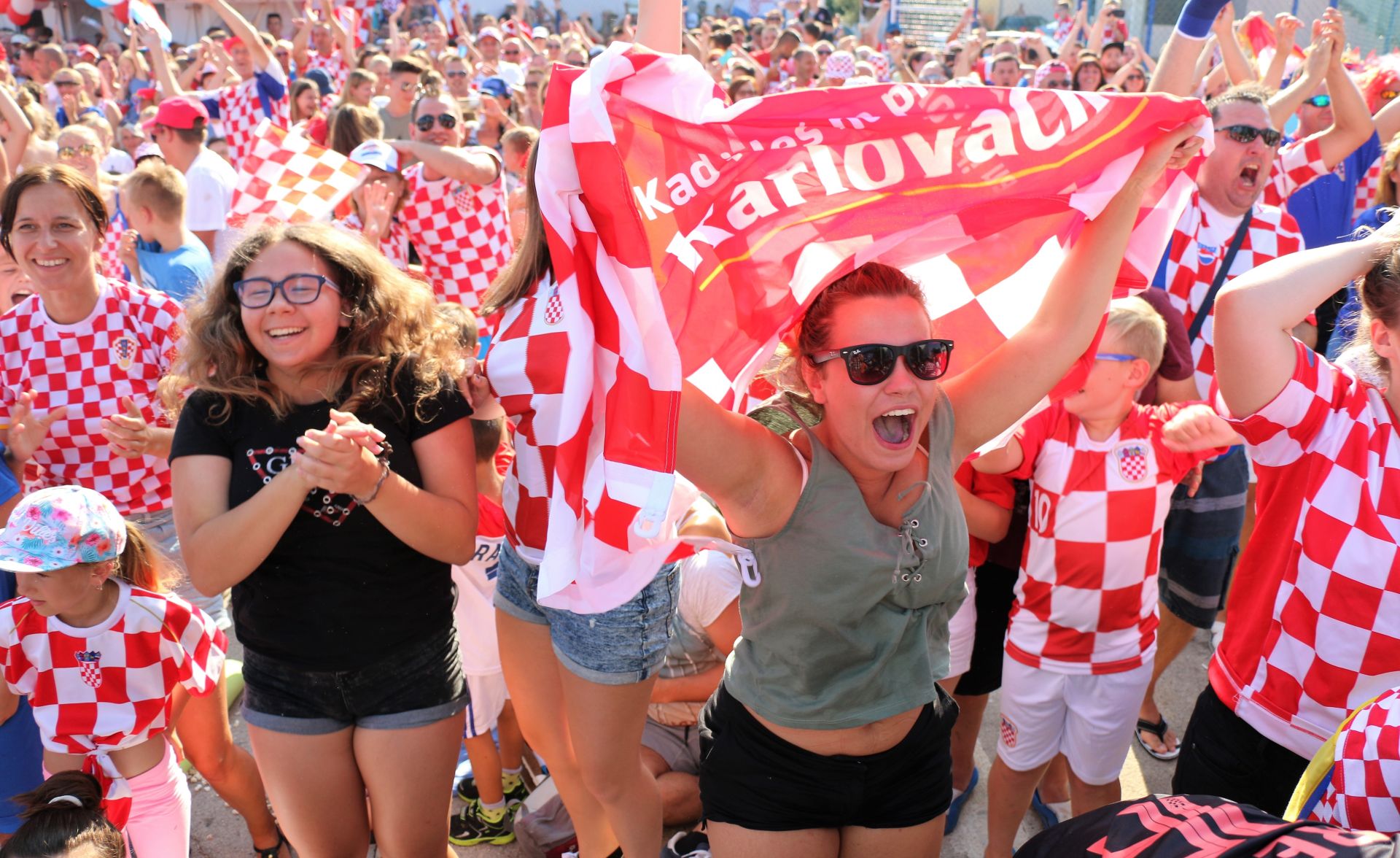 Na Viru se svim srcem navijalo za Vatrene