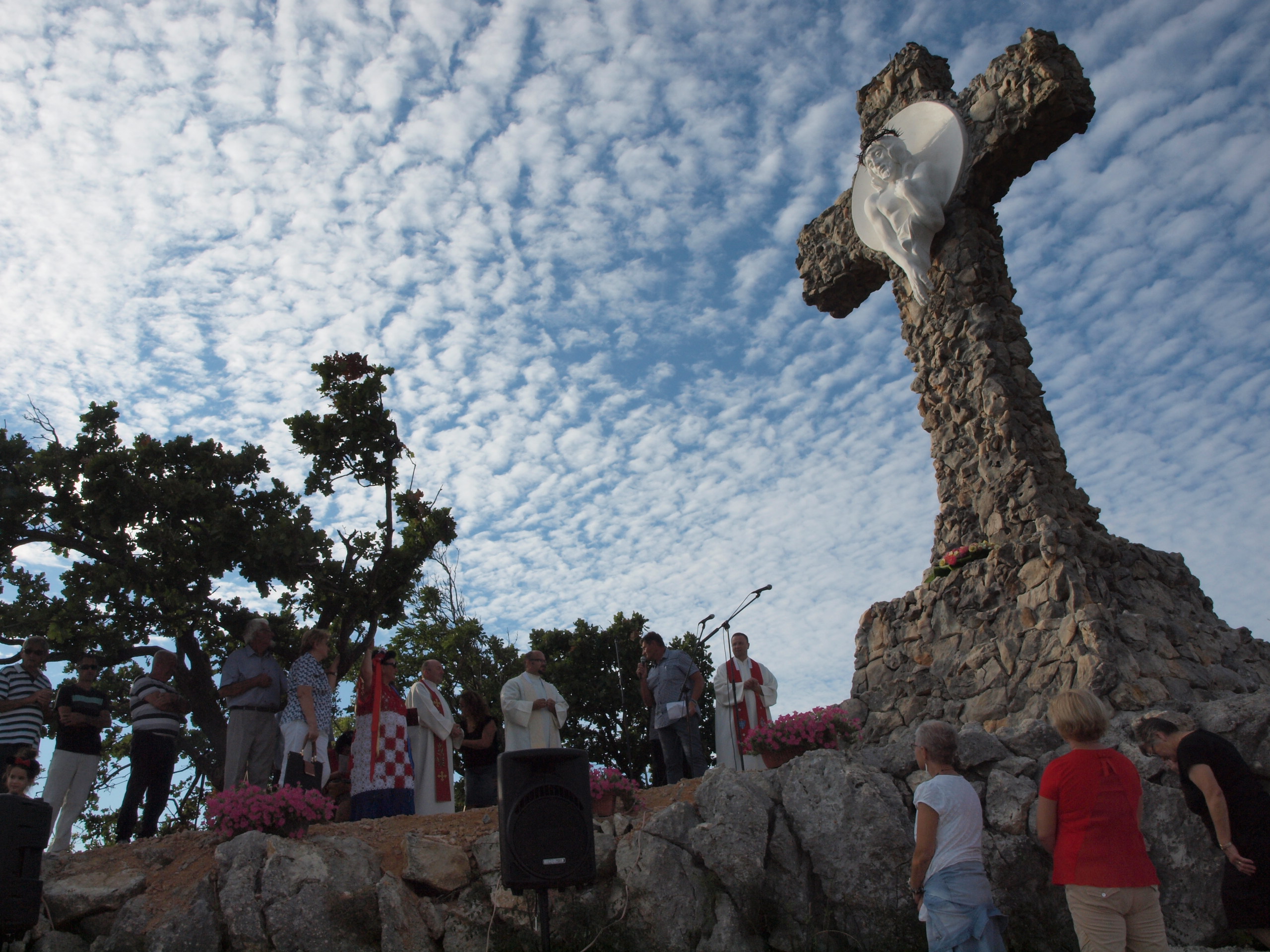 Blagosolov križa na brdu Brisnica Blagosolov križa na brdu Brisnica