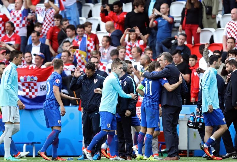 Slavlje igrača i navijača nakon pobjede nad Turskom. Photo: Sanjin Strukić/PIXSELL Slavlje igrača i navijača nakon pobjede nad Turskom. Photo: Sanjin Strukić/PIXSELL