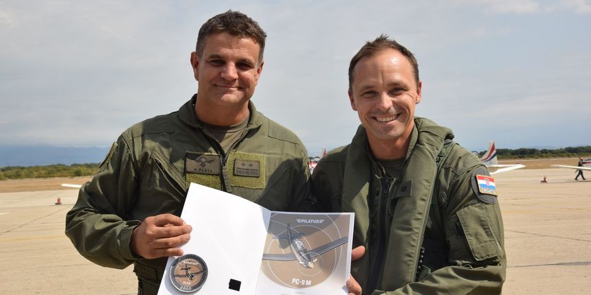 Pukovnik Harapin ostvario 2 tisuće sati naleta na Pilatusu Pukovnik Harapin ostvario 2 tisuće sati naleta na Pilatusu