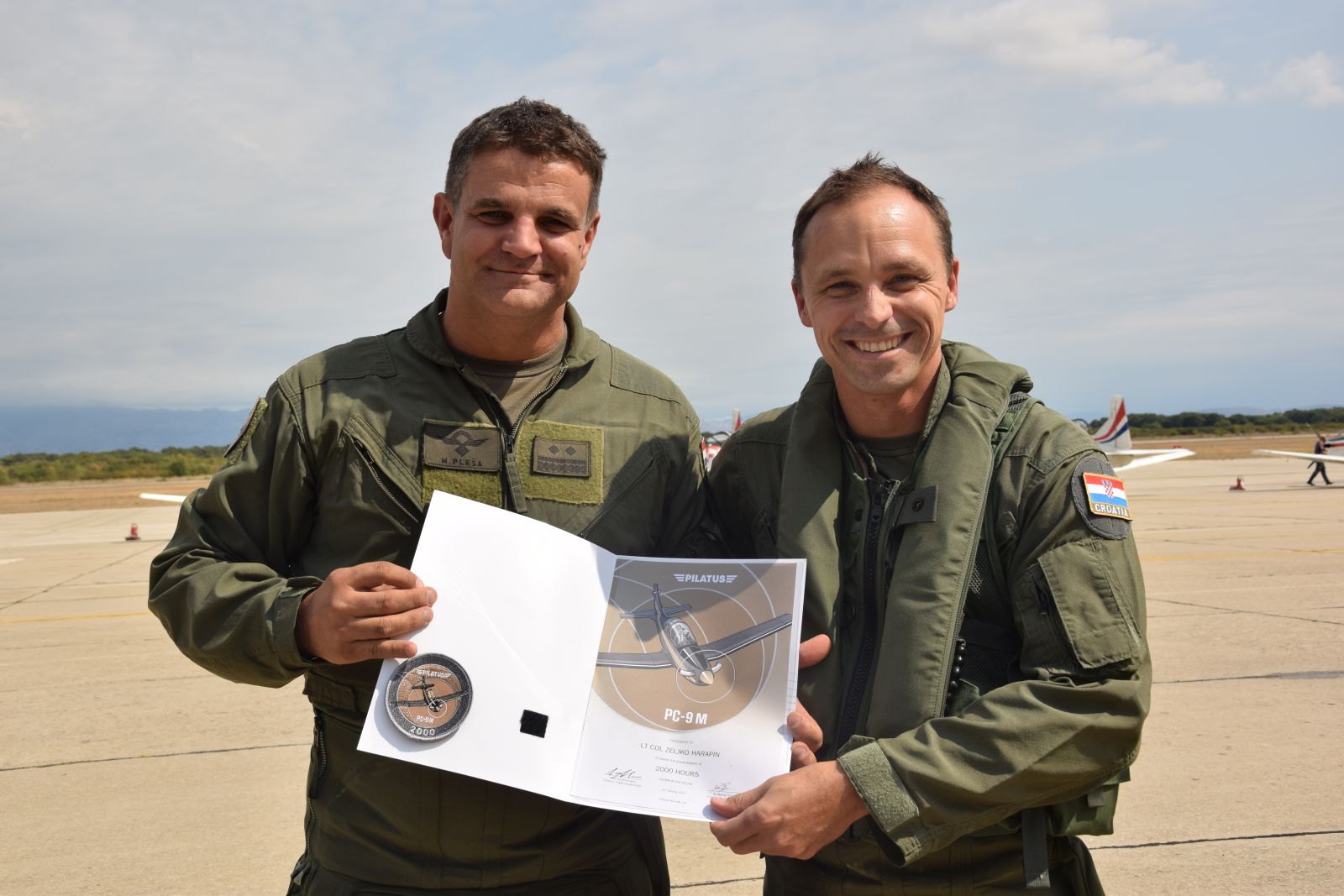 Pukovnik Harapin ostvario 2 tisuće sati naleta na Pilatusu Pukovnik Harapin ostvario 2 tisuće sati naleta na Pilatusu