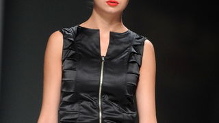 Zagreb, 290911.
Velesajam, paviljon 5.
Modne revije i poznati na Dove Fashion.hr proljece ljeto 2012. Prvi dan su izlagali kreatori Ivica Skoko, Martina Felja, AMDS by ALDUK i IK STUDIO.
Na slici: kreacije AMDS by ALDUK
Foto: Srdjan Vrancic / CROPIX Zagreb, 290911.
Velesajam, paviljon 5.
Modne revije i poznati na Dove Fashion.hr proljece ljeto 2012. Prvi dan su izlagali kreatori Ivica Skoko, Martina Felja, AMDS by ALDUK i IK STUDIO.
Na slici: kreacije AMDS by ALDUK
Foto: Srdjan Vrancic / CROPIX