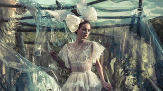 “Out of space”: Boudoir modna priča “Out of space”: Boudoir modna priča