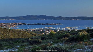 Križ, zalazak Puntamika, foto: Leonard Kvarantan Križ, zalazak Puntamika, foto: Leonard Kvarantan
