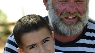 Betina, 150810.
U Betini na otoku Murteru danas je odrzana tradicionalna regata brodova na “latinskog idro ” pod nazivom “Regata za dusu i tilo”, na regati je sudjovalo preko gajeta, leuta i kaica pobjedili su domacini iz Betine.
Na slici Ive Sikic Bazoki Betina, 150810.
U Betini na otoku Murteru danas je odrzana tradicionalna regata brodova na “latinskog idro ” pod nazivom “Regata za dusu i tilo”, na regati je sudjovalo preko gajeta, leuta i kaica pobjedili su domacini iz Betine.
Na slici Ive Sikic Bazoki