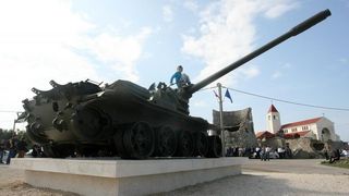 Zadar – U nazocnosti brojnih branitelja, gradskih vlasti, pripadnika HV-a i MUP-a te gradjana Zadra sredisnjom svecanoscu na gradskom predjelu Dracevac obiljezena je 23. obljetnica Dana obrane Grada. Svecanosti je nazocila Kolinda Grabar Kitarovic. Photo: Zadar – U nazocnosti brojnih branitelja, gradskih vlasti, pripadnika HV-a i MUP-a te gradjana Zadra sredisnjom svecanoscu na gradskom predjelu Dracevac obiljezena je 23. obljetnica Dana obrane Grada. Svecanosti je nazocila Kolinda Grabar Kitarovic. Photo: