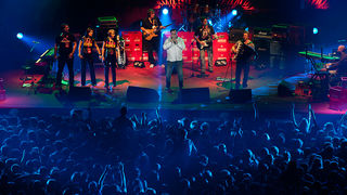 Karlovacko live: Halid Beslic i Crvena jabuka u dvorani Kresimir Cosic u Zadru, Foto: Leo Banic Karlovacko live: Halid Beslic i Crvena jabuka u dvorani Kresimir Cosic u Zadru, Foto: Leo Banic