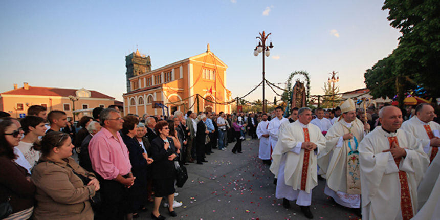 Proslava blagdana Gospe Loretske (foto:Saša Čuka) Proslava blagdana Gospe Loretske (foto:Saša Čuka)