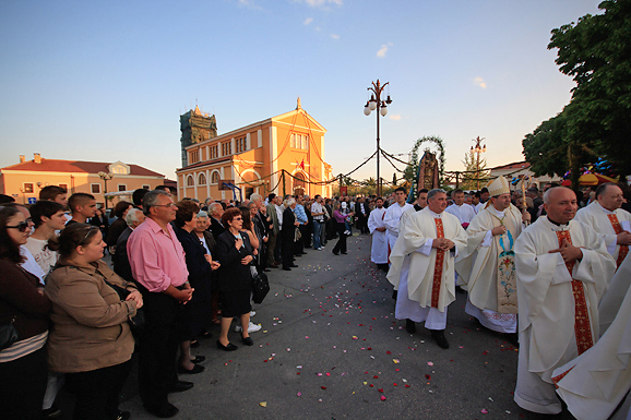 Proslava blagdana Gospe Loretske (foto:Saša Čuka) Proslava blagdana Gospe Loretske (foto:Saša Čuka)