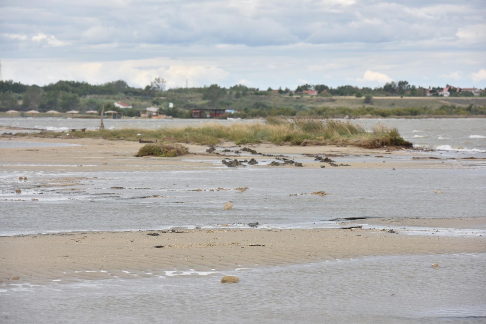 Čuvena ninska plaža Ždrijac teško stradala u poplavi