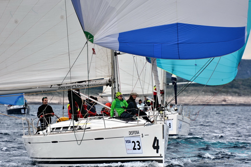 U hvarskom akvatoriju održana XXI. Uskršnja regata U hvarskom akvatoriju održana XXI. Uskršnja regata