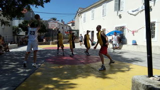 41. Otočki košarkaški turnir “Ist 2016”. Foto: Zvonimir Brzić 41. Otočki košarkaški turnir “Ist 2016”. Foto: Zvonimir Brzić