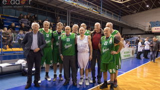 Fešta u povodu 80. rođendana Pina Giergie: Vetarani KK Zadar – Veterani KK Olimpija Fešta u povodu 80. rođendana Pina Giergie: Vetarani KK Zadar – Veterani KK Olimpija