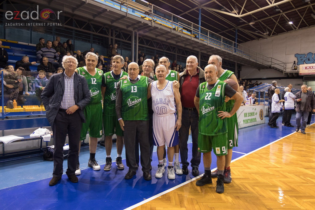 Fešta u povodu 80. rođendana Pina Giergie: Vetarani KK Zadar – Veterani KK Olimpija Fešta u povodu 80. rođendana Pina Giergie: Vetarani KK Zadar – Veterani KK Olimpija