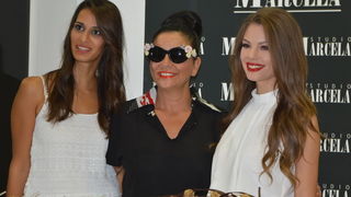 Da je čokolada omiljena svima već je dobro poznato no glumice Ecija Ojdanić, Sanja Vejnović, Ana Vilenica i Ana Begić posebno su uživale u slasticama na proslavi rođendana Studia Marcela međusobno prepričavajući dogodovštine sa seta. Da je čokolada omiljena svima već je dobro poznato no glumice Ecija Ojdanić, Sanja Vejnović, Ana Vilenica i Ana Begić posebno su uživale u slasticama na proslavi rođendana Studia Marcela međusobno prepričavajući dogodovštine sa seta.