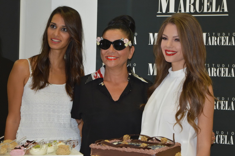 Da je čokolada omiljena svima već je dobro poznato no glumice Ecija Ojdanić, Sanja Vejnović, Ana Vilenica i Ana Begić posebno su uživale u slasticama na proslavi rođendana Studia Marcela međusobno prepričavajući dogodovštine sa seta. Da je čokolada omiljena svima već je dobro poznato no glumice Ecija Ojdanić, Sanja Vejnović, Ana Vilenica i Ana Begić posebno su uživale u slasticama na proslavi rođendana Studia Marcela međusobno prepričavajući dogodovštine sa seta.