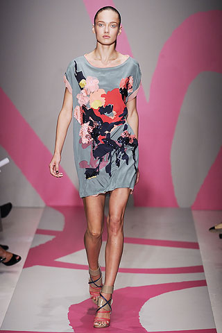 DKNY proljeće/ljeto 2010 (Moda.hr)