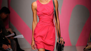 DKNY – Proljeće 2010. (foto: www.coutorture.com)