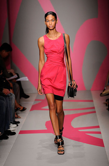 DKNY – Proljeće 2010. (foto: www.coutorture.com)