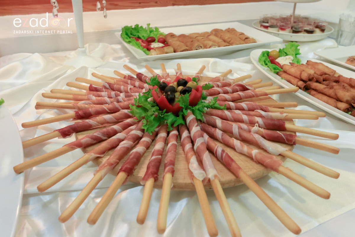 U Svečanoj dvorani Sveučilišta predstavljen CD-a klape Bersice U Svečanoj dvorani Sveučilišta predstavljen CD-a klape Bersice