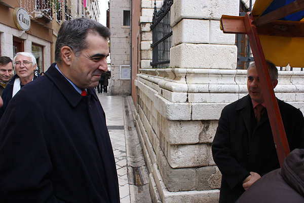 Image 1033369 (auto) Image 1033369 (auto)