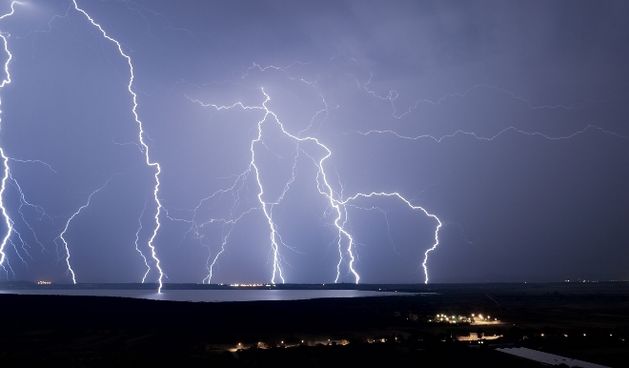 Ivan Toman: Pakleni udar