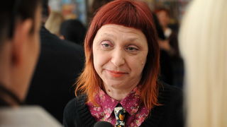 Zadar, 150413
Kazaliste lutaka Zadar. Otvorenje izlozbe crteza, kostima i fotografije Marije Saric Ban “Slike u vremenu bajke”.
Na fotografiji: detalj s otvorenja; autorica Marija Saric Ban.
Foto: Luka Gerlanc / CROPIX