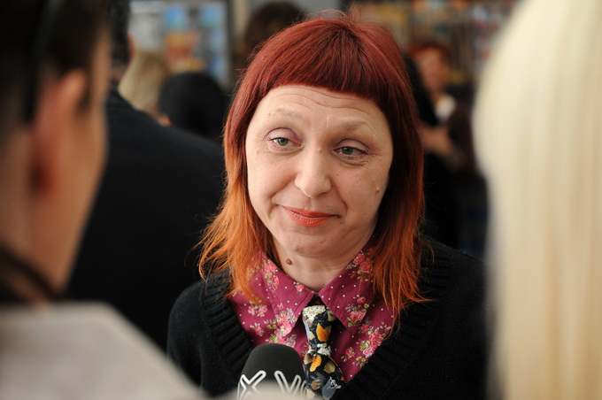 Zadar, 150413
Kazaliste lutaka Zadar. Otvorenje izlozbe crteza, kostima i fotografije Marije Saric Ban “Slike u vremenu bajke”.
Na fotografiji: detalj s otvorenja; autorica Marija Saric Ban.
Foto: Luka Gerlanc / CROPIX