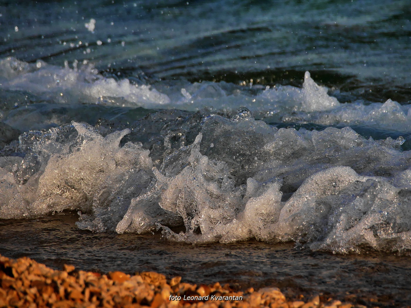 Valovi na Puntamici kroz objektiv Leonarda Kvarantana
