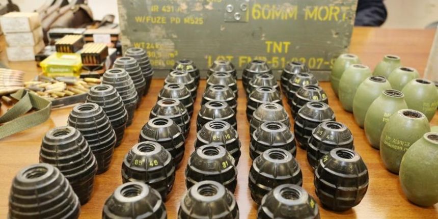 U policijskoj upravi odrzana je konferencija za medije povodom dovrsenih kriminalistickih istrazivanja na okolnosti nedozvoljenog posjedovanja oruzja i eksplozivnih tvari. Photo: Dusko Jaramaz/PIXSELL U policijskoj upravi odrzana je konferencija za medije povodom dovrsenih kriminalistickih istrazivanja na okolnosti nedozvoljenog posjedovanja oruzja i eksplozivnih tvari. Photo: Dusko Jaramaz/PIXSELL