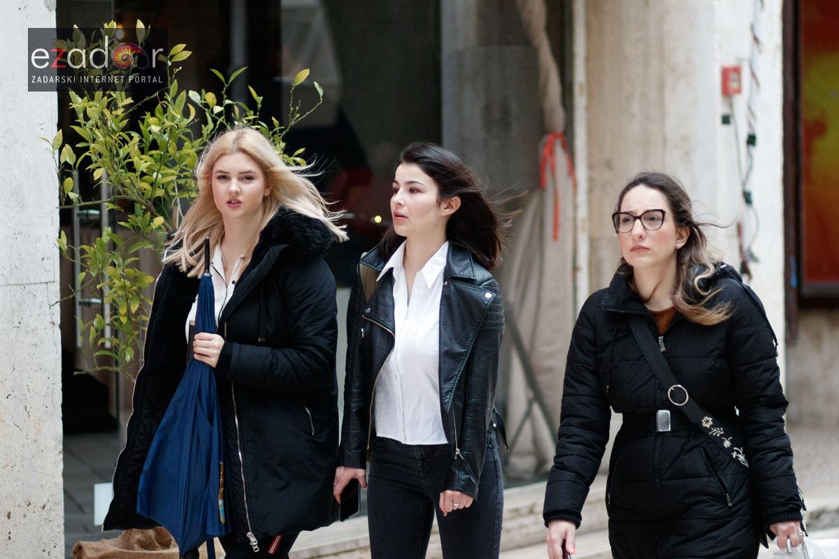 Đir po gradu, subotnja špica 31. ožujka 2018. Đir po gradu, subotnja špica 31. ožujka 2018.