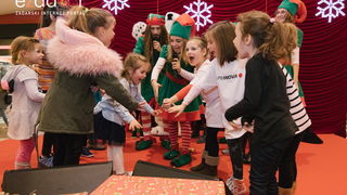 Zimski sportovi s Djedom Božićnjakom Zimski sportovi s Djedom Božićnjakom