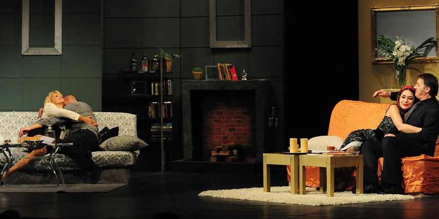 Zadar, 06.11.2012. snimio: Nenad Marčev
Gradsko kazalište Sisak &
Kazališna družina AMICRO
Mario Fratti:
PRIJATELJI(CE), komedija
redatelj: Boris B. Hrovat
igraju: Goran Grgić, Nada Abrus,
Dunja Sepčić, Igor Golub
Dvorana HNK Zadar Zadar, 06.11.2012. snimio: Nenad Marčev
Gradsko kazalište Sisak &
Kazališna družina AMICRO
Mario Fratti:
PRIJATELJI(CE), komedija
redatelj: Boris B. Hrovat
igraju: Goran Grgić, Nada Abrus,
Dunja Sepčić, Igor Golub
Dvorana HNK Zadar