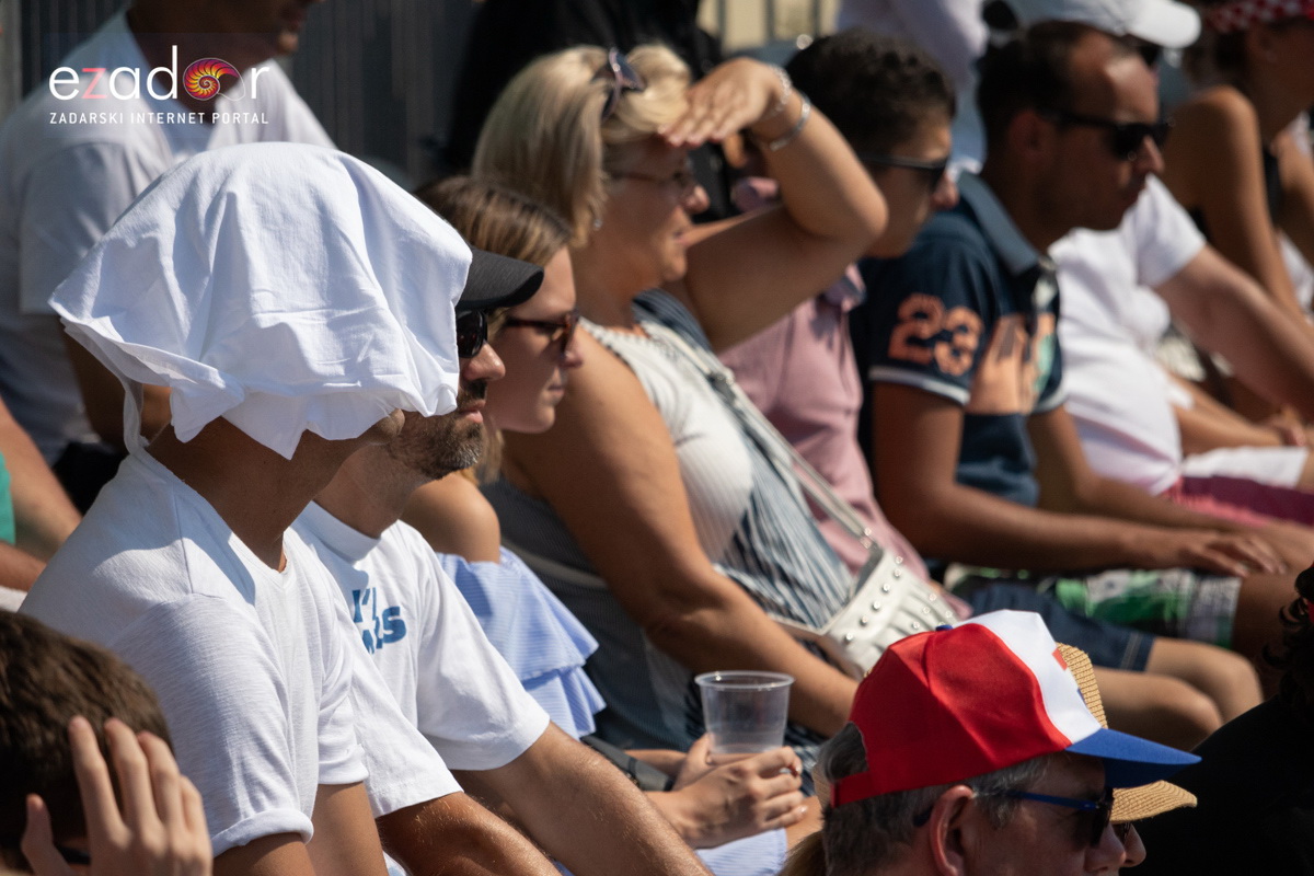 Davis Cup: Vruća navijačka atmosfera u meču Ćilića i Querreya