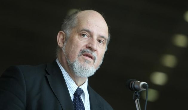 Svecano obiljezavanje Dana nacionalne i sveucilisne knjiznice. U okviru svecanosti, rektor Sveucilista u Zagrebu prof. dr. sc. Aleksa Bjelis i glavni ravnatelj Knjiznice prof. dr. sc. Tihomil Mastrovic potpisali su Sporazum o suradnji izmedju dvije ustano