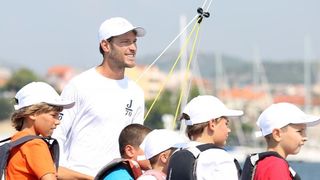 Zlatni olimpijci Fantela i Marenić družili se sa šibenskom djecom povodom dana jedrenja. Photo: Duško Jaramaz/PIXSELL Zlatni olimpijci Fantela i Marenić družili se sa šibenskom djecom povodom dana jedrenja. Photo: Duško Jaramaz/PIXSELL